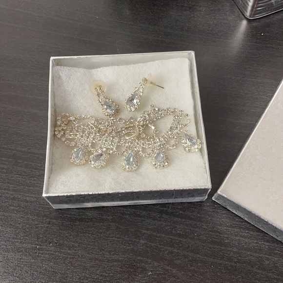 Faux Teardrop Diamond Necklace & Matching Earrings - Picture 7 of 7